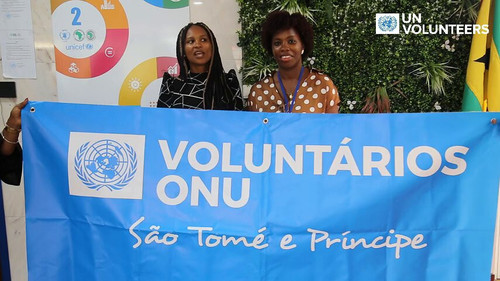 adHqjGemelQ d4SF.jpg