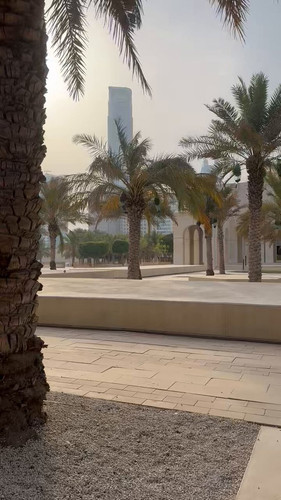 AGXQNubIe NTk e9.jpg