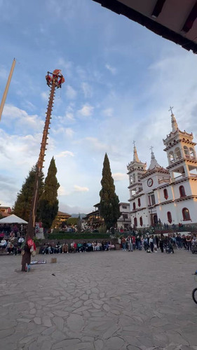 T231RXme2x 9LvRv.jpg