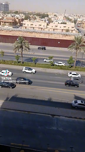 M4 pKUxbl9uZavn2.jpg