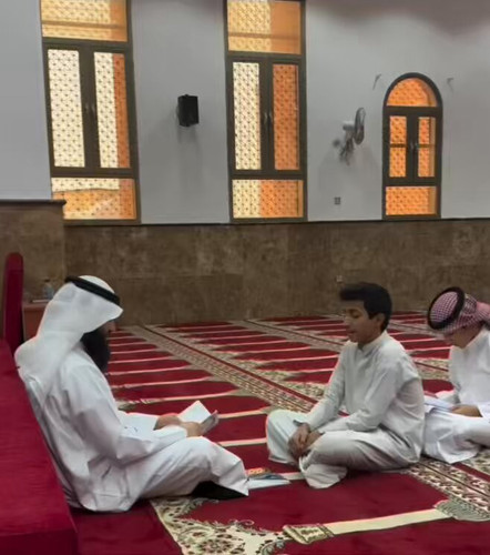 z27y7 UjRA8yKyGp.jpg