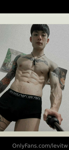 Levi (1).jpg