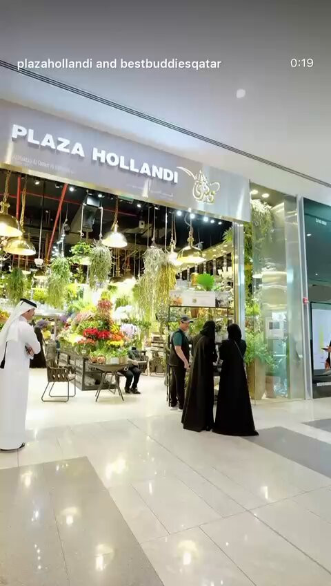 9gDn8R4qxhfsYAI .jpg