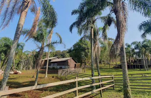 pátio da colônia borússia.jpg