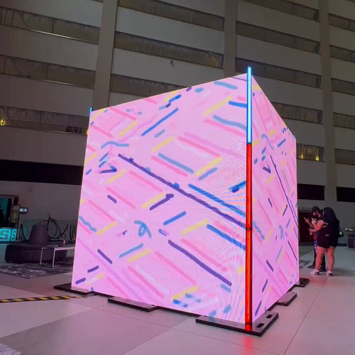 vcPeWxOC7 AeQUqc.jpg