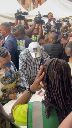 dyh 2 tYB0Mnye2C.jpg