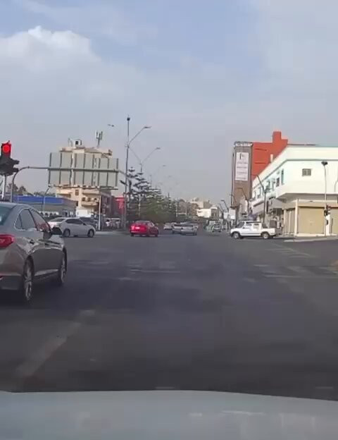 VkXo 84mC6XRsDJE.jpg