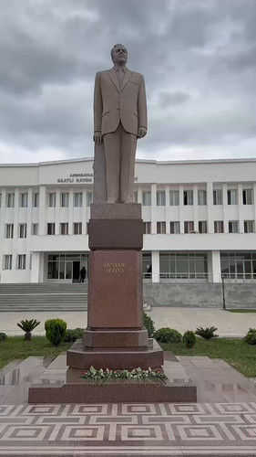 0InROPvinKS5 3Uj.jpg