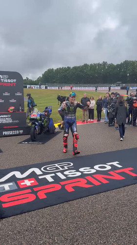 qw g0jYuHBBrB9Jk.jpg