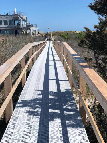 Floating docks installation long island | South Shore Docks Inc..jpg