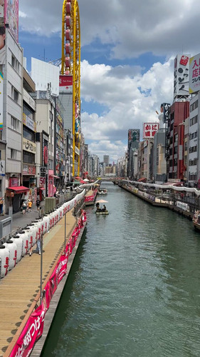 DpB8XEotzfW Swcl.jpg