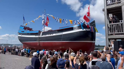 GVrqhII92Cdgoq6 .jpg