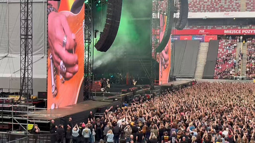 SvID2ecy5PPkR EF.jpg