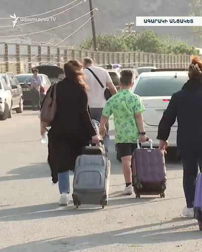 LLfP m9N7 s8K6vF.jpg