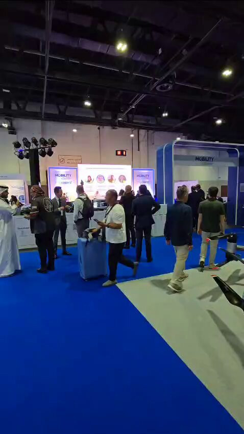 YowX847YTb qjITA.jpg