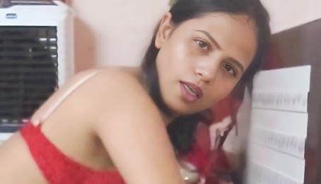 Latika Bhabhi RedBra UnRated Hot Short Film