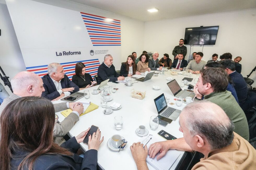 Con la Comisión de Funcionamiento del Estado y Participación Ciudadana comenzó el trabajo por temáticas