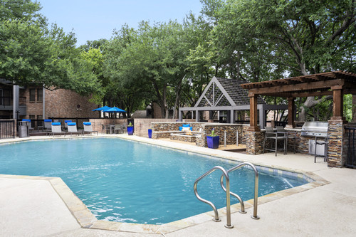 C235270 Pool 02 13707.jpg