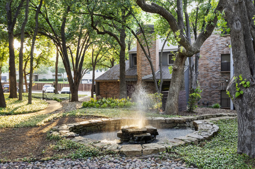 C235270 Fountain 13922.jpg