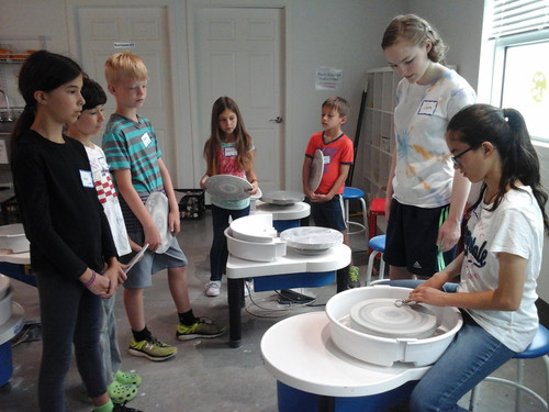 Discover the Joy of Clay: Pottery Classes at Feelartistic Studio.jpg