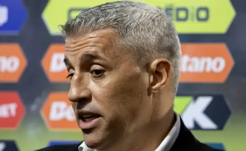 Crespo pede calma ao São Paulo antes do jogo decisivo da Copa do Brasil
