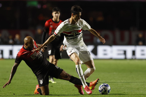 São Paulo não sofre derrota por dois gols para o Athletico-PR há 12 anos