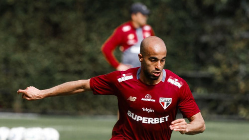 Lucas pode voltar a ser relacionado para jogo da Libertadores pelo São Paulo