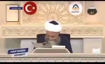 TKSzRLJsSGbJ3JJm.jpg