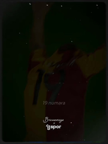 EEMJdjeQ02 wrV9k.jpg