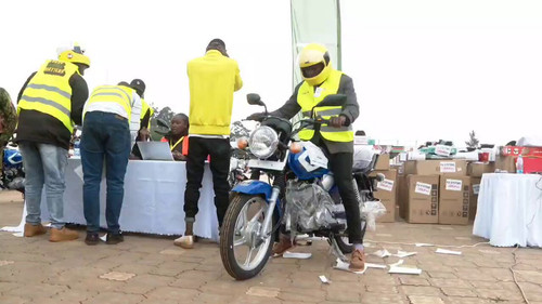 menAWoE9KmPE bfe.jpg