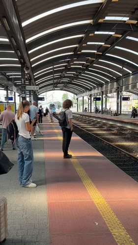 bO 2DU0jex8xIMvb.jpg