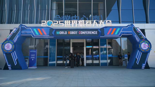 aeVAvF8oB5 gcle0.jpg