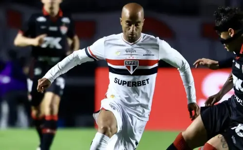 Lucas Moura retorna ao São Paulo e fala sobre sua recuperação física