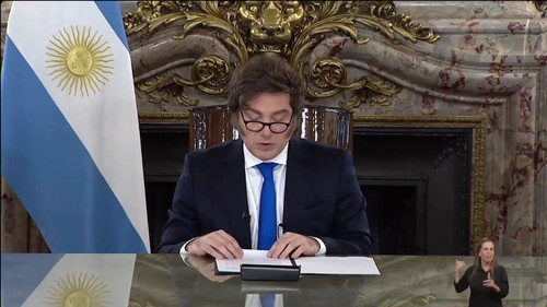 oaR4R0IigGvQ 8ID.jpg