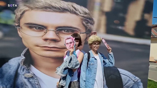 QBkdTLoWCz33y TS.jpg