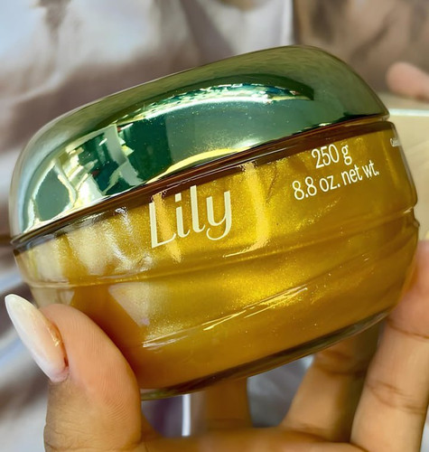 Geléia Iluminadora Corporal Lily Glow.jpg