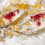 A series of markings that have been painted on the wall of an ancient Egyptian tomb, Highlighting de