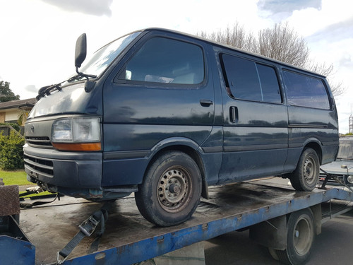 Car Wreckers massey.jpg