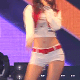 YoonaHypnotizes.gif
