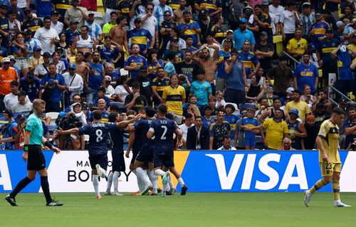 dl.beatsnoop.com final vdFtsEzOBI.jpg