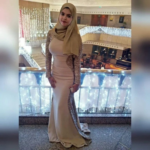 البوم نودز نار فرسة 27 سنة بس ايه فرسة وعايزة خيال التعليقات تعجبني هنزلكم ليها اكتر FTmDiyF