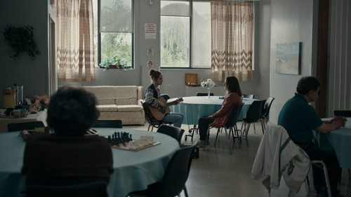 Late.Bloomers.2023.1080p.AMZN.WEB DL.CZ EN.H.264 BYNDR.mkv snapshot 01.24.55 [2025.07.31 08.58.55]