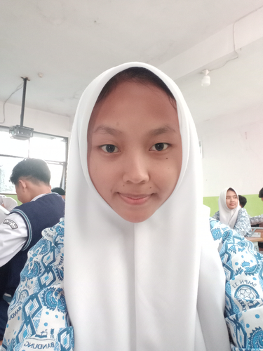 NAZELA NOOR INDRIANI_9G.png