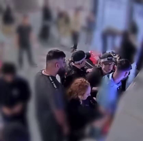 l tX2YqxsCIKF48Q.jpg