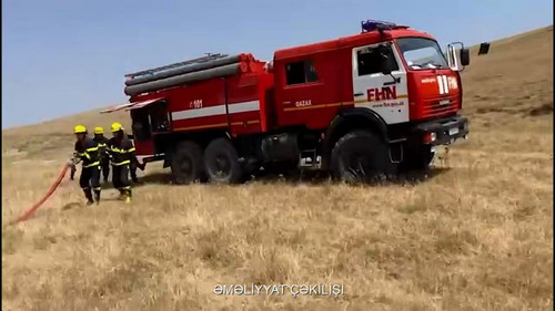 lGqsGN4kLR4JBv G.jpg