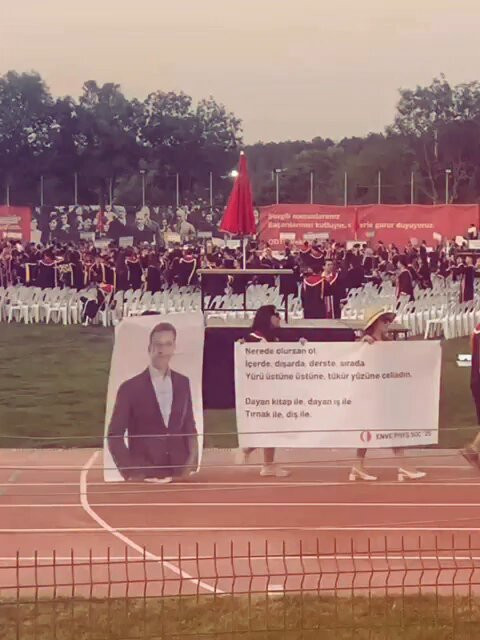 xKfqb c 49P RxXD.jpg