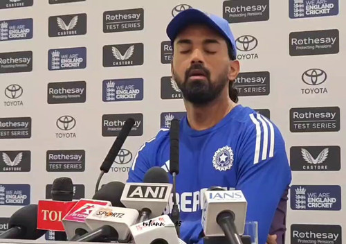 Gw3XZT YU2lhsV7Q.jpg