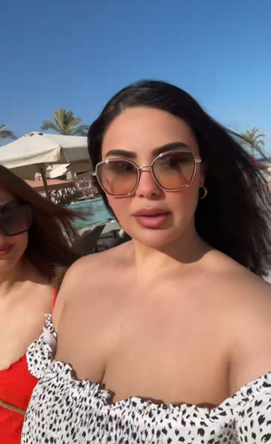 البلوجر نرمين طارق مبهرة دائما FVOZ9Cg.md