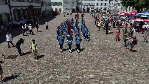 qggXW lczUFtSLEA.jpg