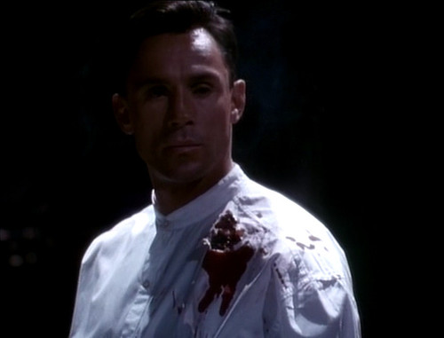 cap Automatic.1995.DVDRip.x264 HANDJOB 00 16 14 03.jpg